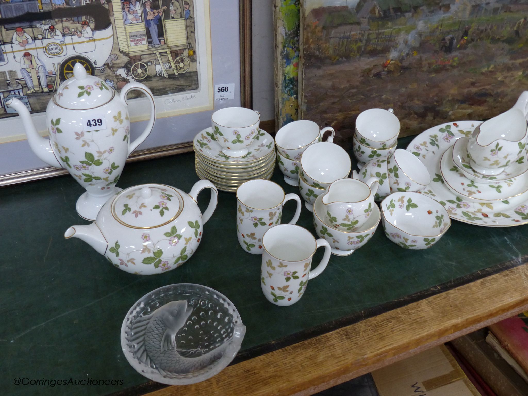 A Wedgwood wild strawberry tea and dinner service